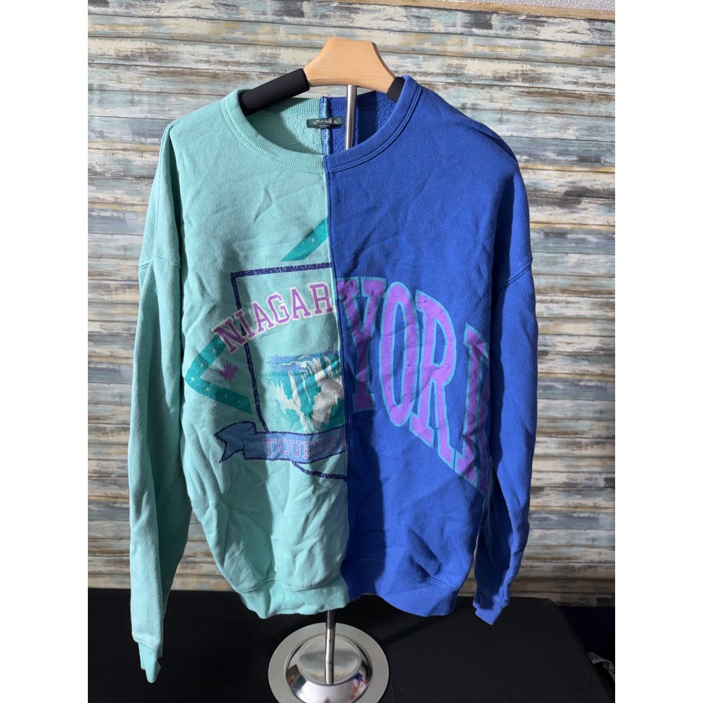 Wild Fable Sweatshirt Medium Blue Green Excellent Split Niagara New York Graphic